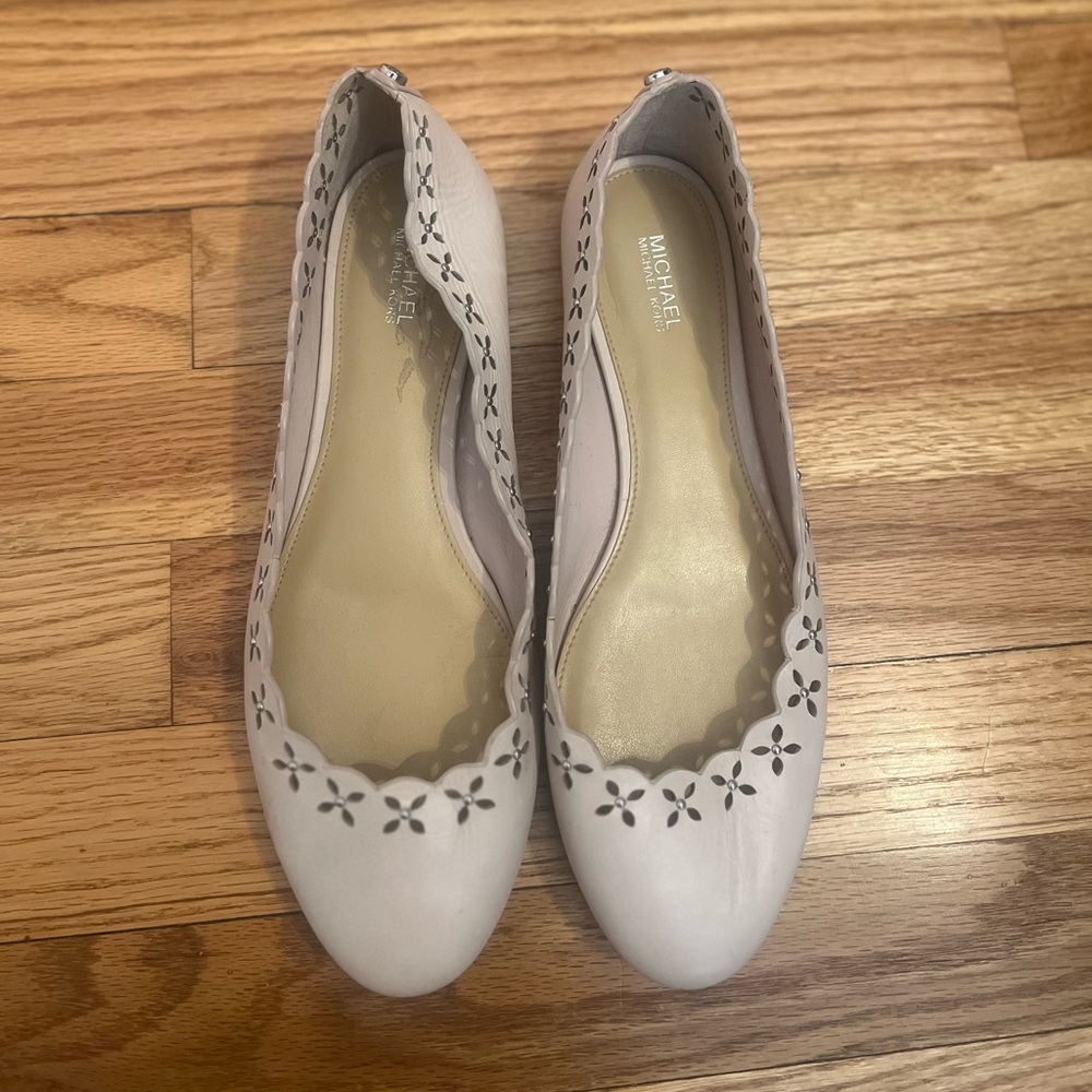 Michael Kors Cream Scalloped Flats